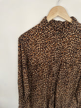 Afbeelding in Gallery-weergave laden, Tiger print blouse (M/L)
